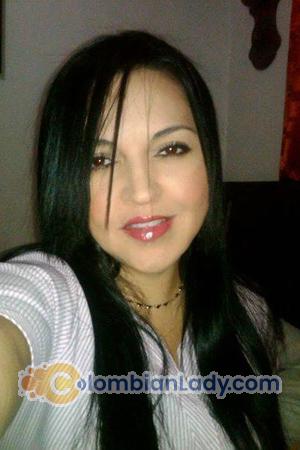 152053 - Liliana Age: 53 - Colombia