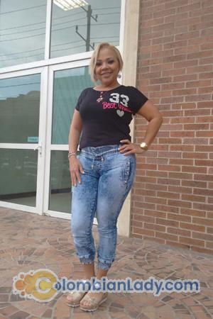 160030 - Yetris Age: 45 - Colombia