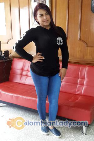 167046 - Kenia Age: 40 - Costa Rica