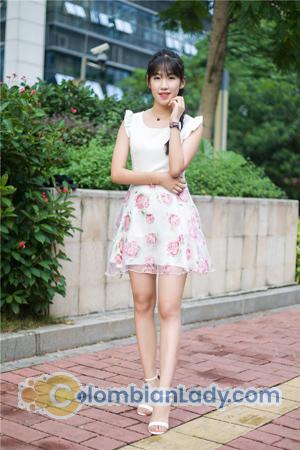 167700 - Ziqi Age: 26 - China