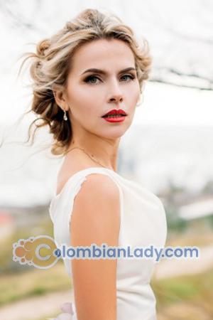 172143 - Irina Age: 36 - Ukraine