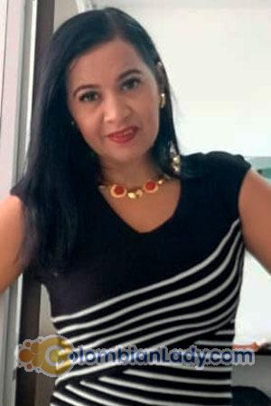 180662 - Yenny Age: 53 - Colombia