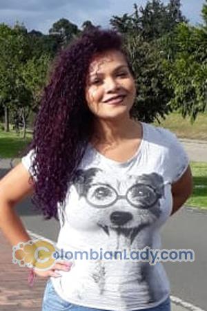 181313 - Lizeth Age: 32 - Colombia