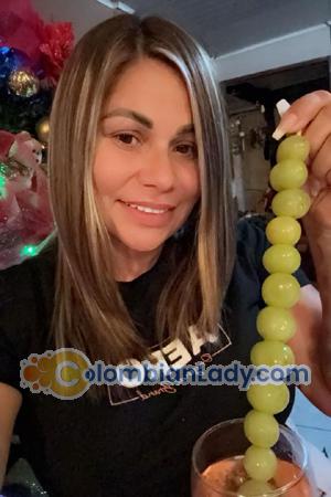 181439 - Doris Age: 46 - Costa Rica