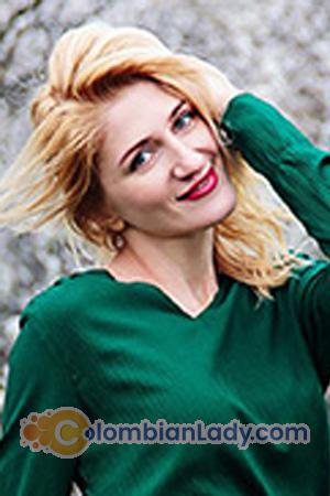 181498 - Elena Age: 43 - Ukraine