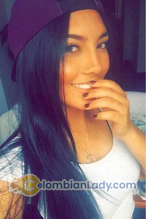 181816 - Juliana Age: 25 - Colombia