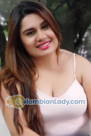 182237 - Estefany Age: 33 - Colombia