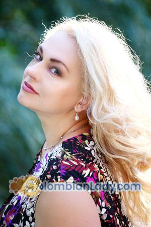 182864 - Irina Age: 52 - Ukraine