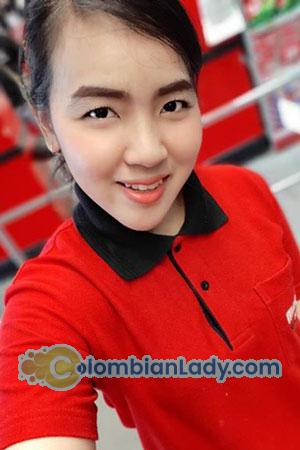 182917 - Nitchanan Age: 35 - Thailand