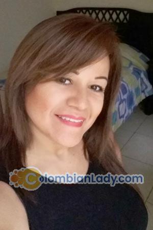 183622 - Laura Age: 58 - Costa Rica