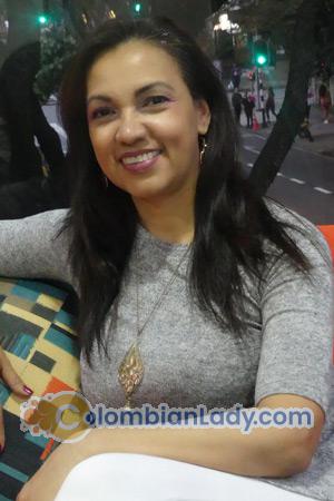 184309 - Lilliana Maria Age: 53 - Colombia