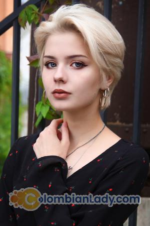 186516 - Svetlana Age: 25 - Russia