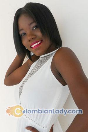 186689 - Yerlis Age: 30 - Colombia