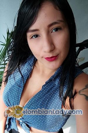 193934 - Kira Age: 25 - Colombia