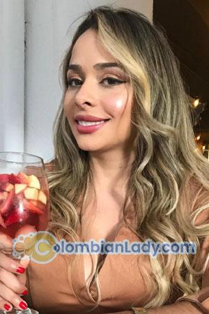 199215 - Carolina Age: 38 - Colombia