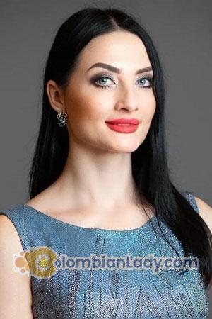 200015 - Ksenia Age: 36 - Russia