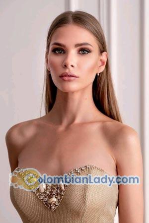 200744 - Kate Age: 20 - Russia