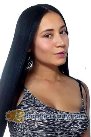 201263 - Gissela Age: 30 - Colombia