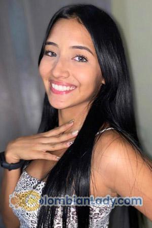 201584 - Daniela Age: 22 - Colombia