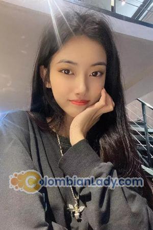 202583 - Jiayi Age: 24 - China