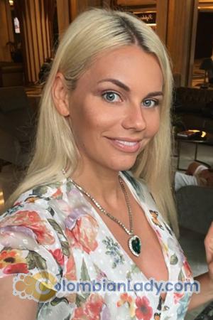 202877 - Svetlana Age: 42 - Russia