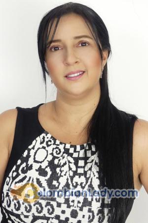 202982 - Nidia Age: 41 - Colombia
