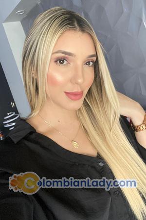 203657 - Raquel Age: 33 - Colombia