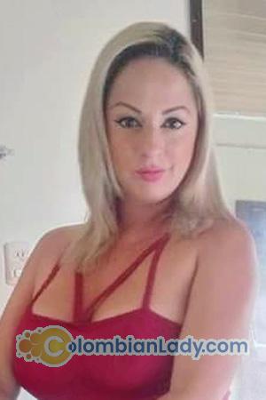 204168 - Yeniffer Age: 39 - Costa Rica