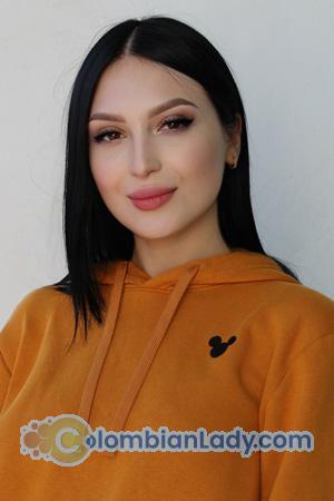 204526 - Eva Age: 19 - Ukraine