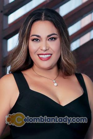 204776 - Julia Age: 39 - Mexico