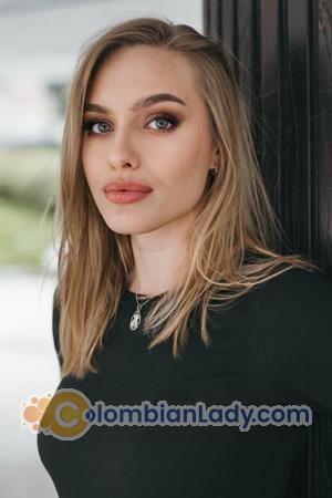 204881 - Anastasia Age: 24 - Russia