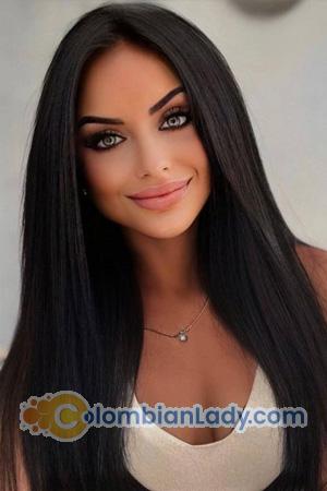 205011 - Julia Age: 33 - Russia