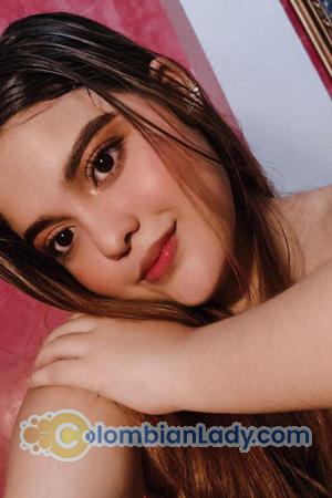 205917 - Sharom Age: 20 - Colombia