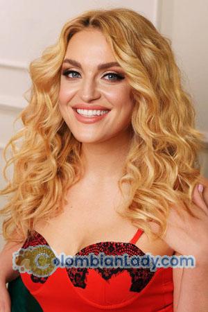 206911 - Evgenia Age: 42 - Ukraine