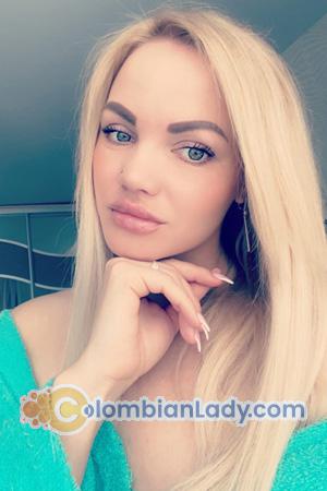 207025 - Kristina Age: 32 - Russia