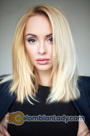 207460 - Malika Age: 37 - Ukraine