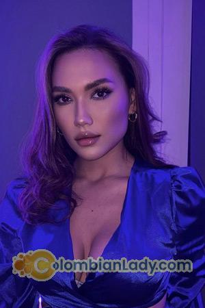 207566 - Alice Age: 23 - Russia