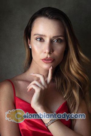 208227 - Olga Age: 30 - United Arab Emirates