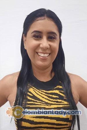 208296 - Yiceth Age: 39 - Colombia