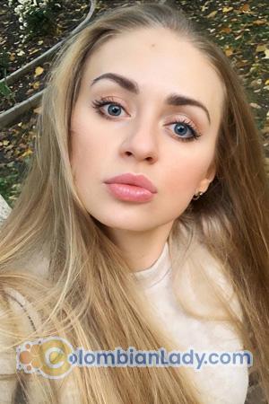 208586 - Svetlana Age: 30 - Russia