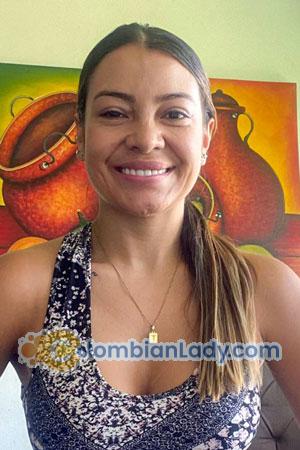 208596 - Sara Age: 28 - Colombia