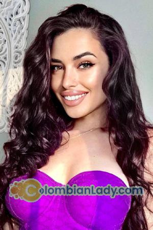 208758 - Alexandra Age: 22 - England