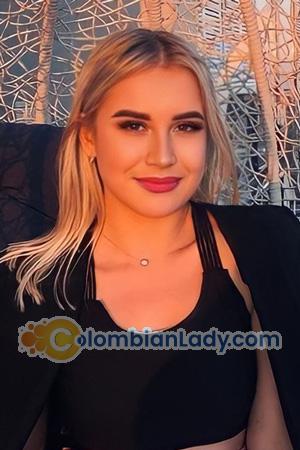 209203 - Snizhana Age: 20 - Poland