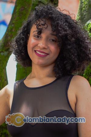 210296 - Maria Age: 26 - Colombia