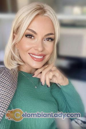 210350 - Julia Age: 33 - Moldova