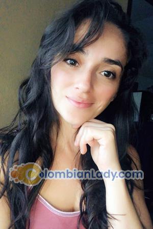 210412 - Yulesy Age: 29 - Costa Rica