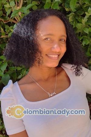 210430 - Lucely Age: 42 - Colombia