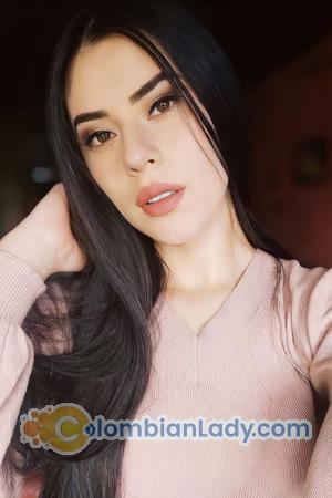 210531 - Estefania Age: 23 - Colombia