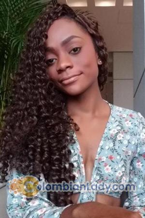210546 - Yina Age: 29 - Colombia