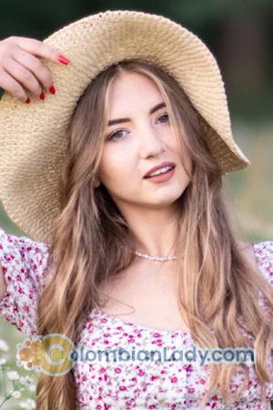 210630 - Oleksandra Age: 25 - Ukraine